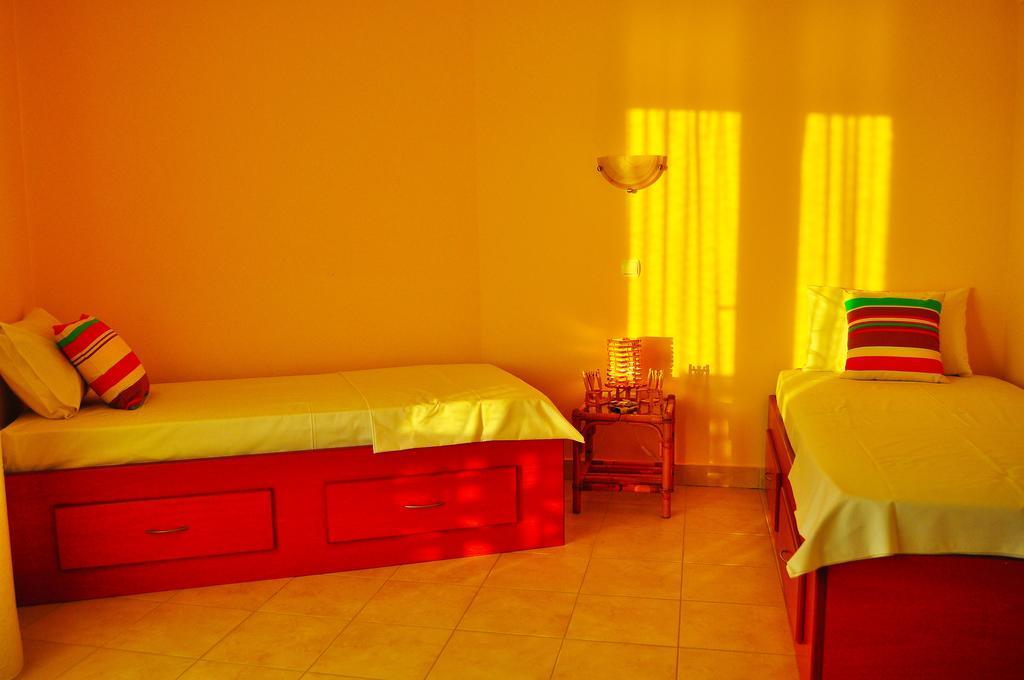 Pyrgos Zante Suites Alikanás Exterior foto