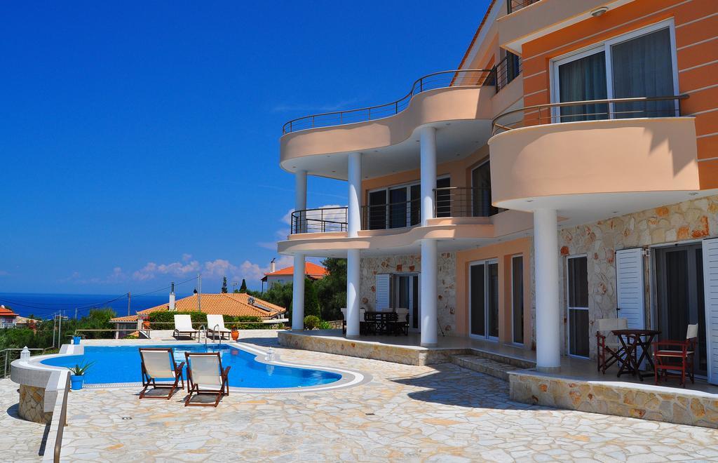 Pyrgos Zante Suites Alikanás Exterior foto