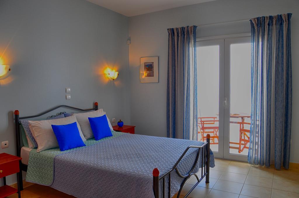 Pyrgos Zante Suites Alikanás Exterior foto